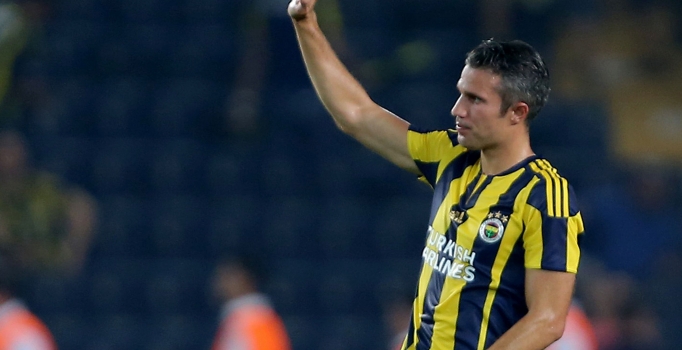 Barcelona Robin van Persie'ye kancayı taktı