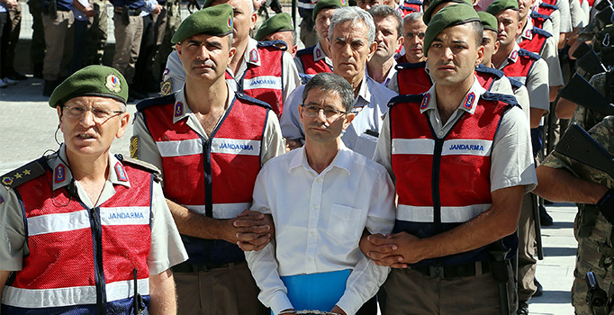 FETÖ'cüler için "tek tip" kıyafet uygulaması