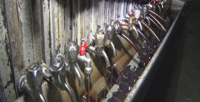 Sultangazi'de '10 numara yağ' ve kaçak akaryakıt operasyonu: 13 gözaltı