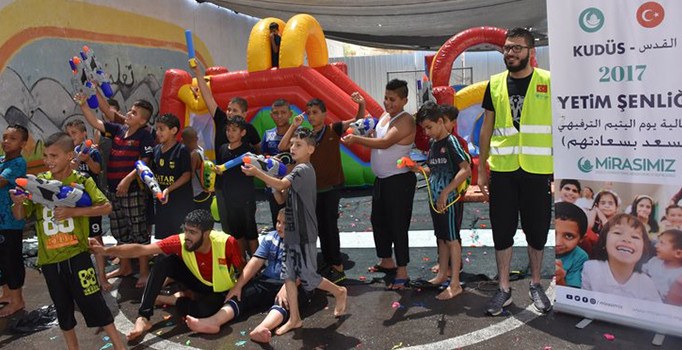 Mirasımız Derneği Filistinli yetim çocuklar için yaz kampı düzenledi