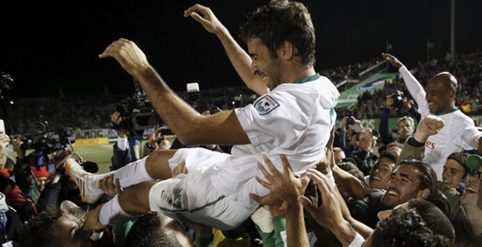Raul jübile yaparak futbol hayatını noktaladı