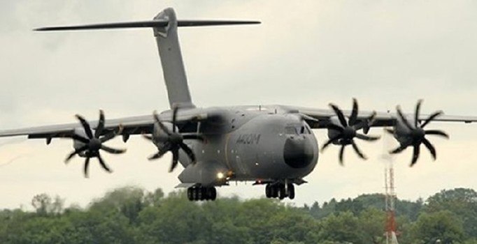 Avustralya'da ABD askeri uçağı düştü