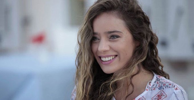 Oyuncu Zeynep Elçin eşi tarafından darp edildiğini öne sürdü