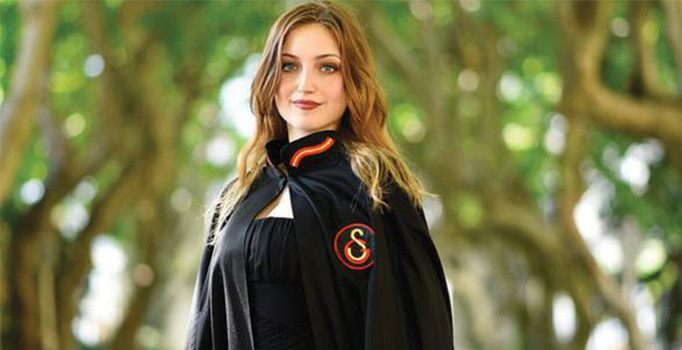 Türkiye birincisi Zeynep Karacan, Yale'den 1 milyon TL'lik burs kazandı