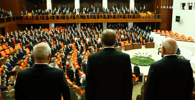 Meclis açılışından renkli kareler