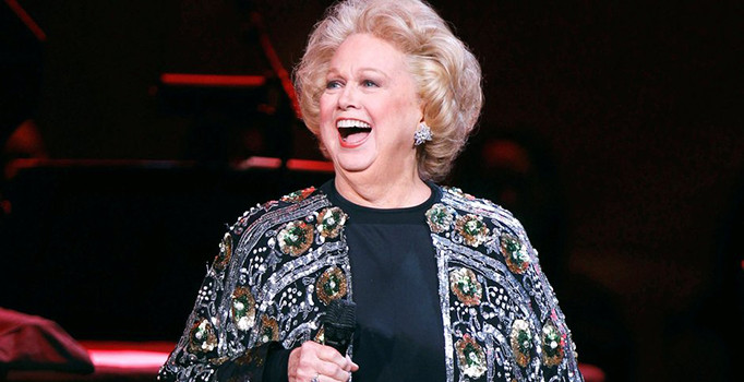 Broadway’in efsanevi yıldızı Barbara Cook hayatını kaybetti