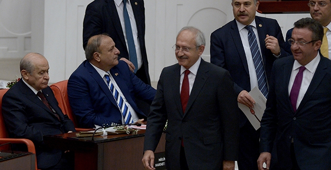 7 Haziran'dan 1 Kasım'a 'blok siyaseti'nin çöküşü: Bahçeli ve Kılıçdaroğlu tokalaşmadı