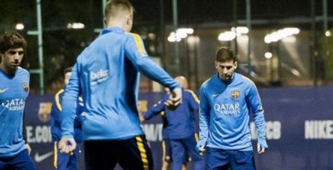 Messi sakatlığı sonrası Barcelona ile idmana çıktı