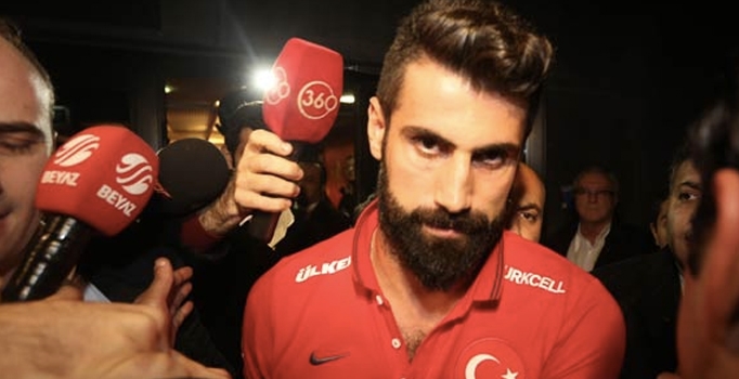 Volkan Demirel'in EURO 2016 hayali sürüyor