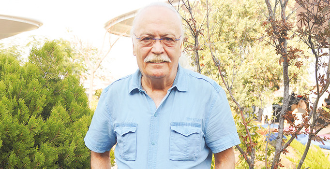 Cahit Berkay: Pir Sultan’dan da besleneceksin Mevlana’dan da