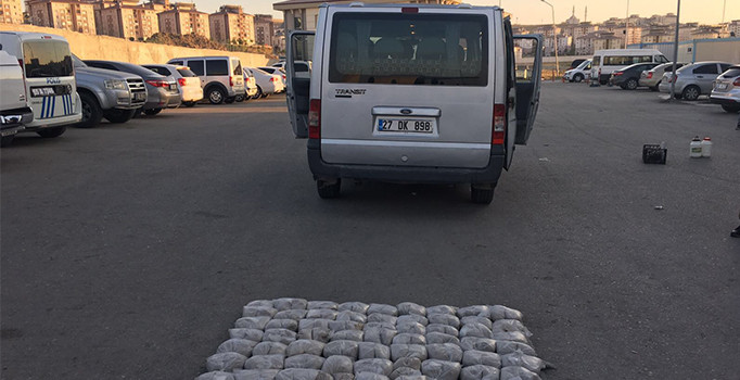 Van'da 60 kilo eroin ele geçirildi, 1 gözaltı