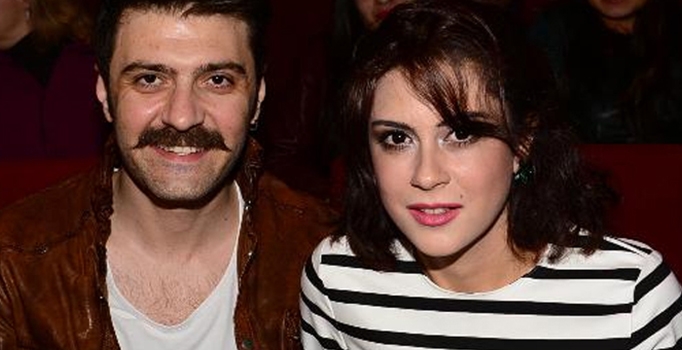 Şahin Irmak ve sevgilisi Asena Tuğal köpeklerinin doğum gününü kutladı