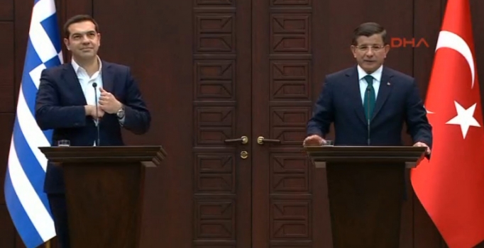 Davutoğlu ile Çipras, göçmenler konusunda işbirliği için anlaştı