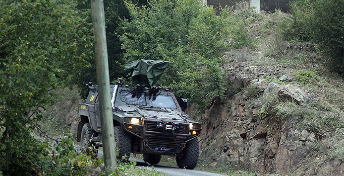 Son dakika! Trabzon'da çatışma: Aç kalan teröristler yiyecek çalınca ev sahibi ihbar etti