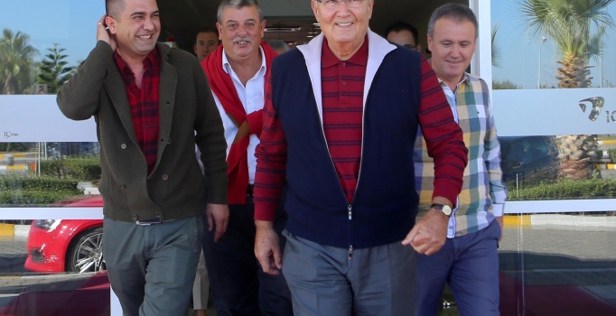 Deniz Baykal'dan Leyla Zana açıklaması: Saygı göstermeli