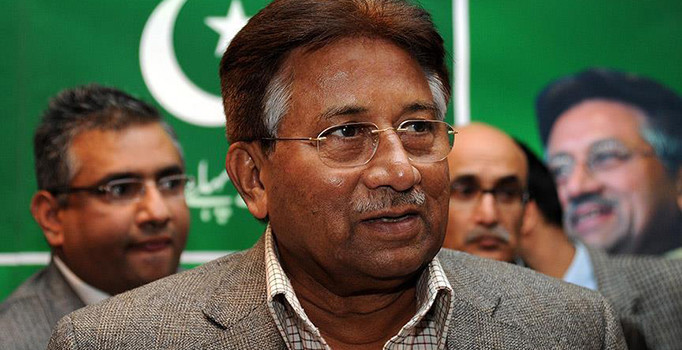 Eski Pakistan Devlet Başkanı Müşerref'ten siyasete dönme sinyali