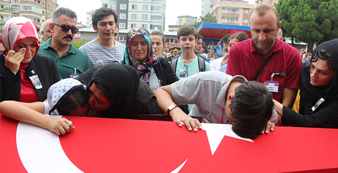 Şehit Astsubay Ferhat Gedik’e doğum gününde son veda