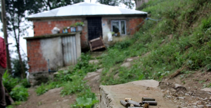 Eren'i askerlere erzak çalınan evi gösterirken vurdular