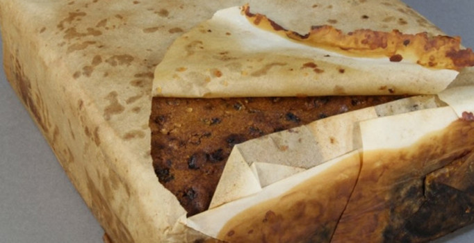 Antarktika'da bulunan 100 yıllık kek, 'tazelerini aratmadı'