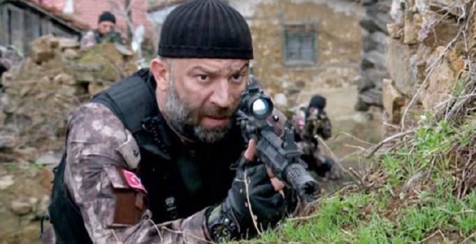 Şevket Çoruh'dan yeni sezon 'Arka Sokaklar' paylaşımı