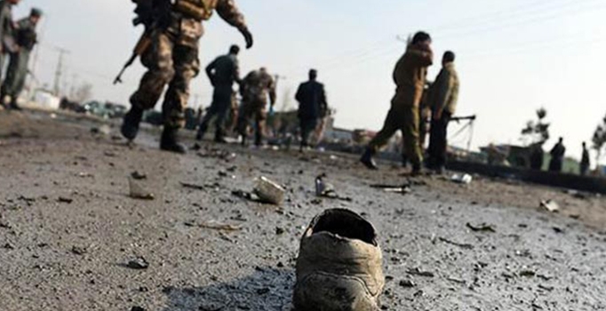 Afganistan’da bombalı saldırı