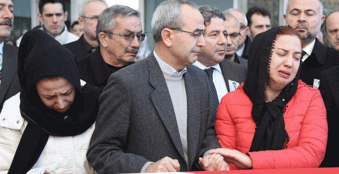 Samsun'da öldürülen Doktor Aynur Dağdemir toprağa verildi