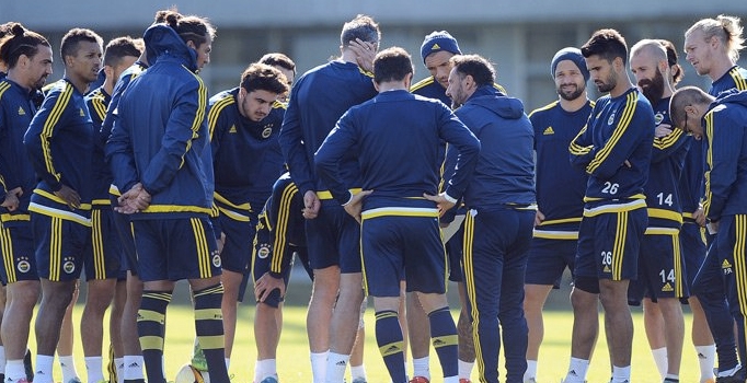 Vitor Pereira, Mersin İdmanyurdu maçı kadrosunu açıkladı