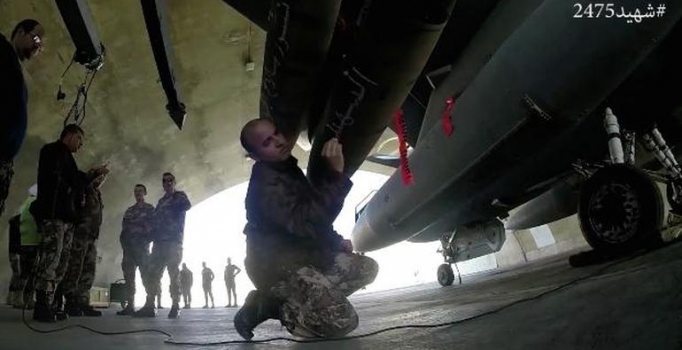 Rusya'dan IŞİD'e bombalı mesaj: Paris için!