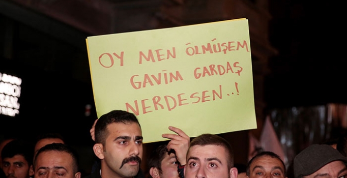 Rusya'nın Türkmenlere operasyonuna protesto