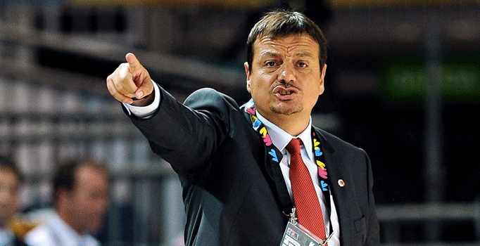 Ergin Ataman: Hamza Hamzaoğlu yeni nesile örnekti