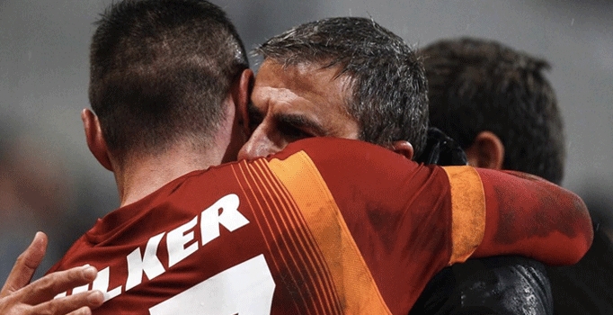 Burak Yılmaz Hamza Hamzaoğlu'nun gidişine hüngür hüngür ağladı