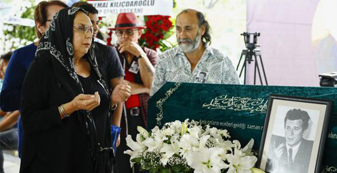 Usta oyuncu Kuzey Vargın son yolculuğuna uğurlandı