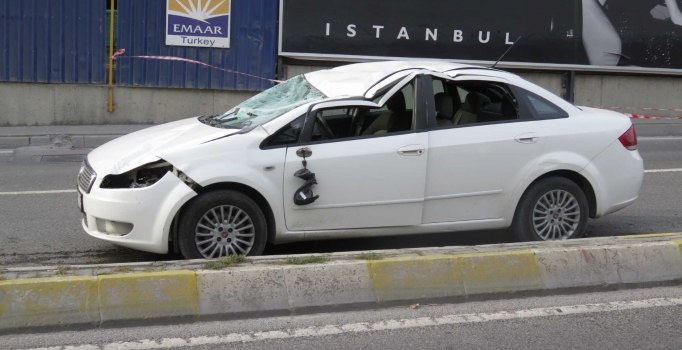 Lodos iskeleyi yıktı, sürücüler ölümden döndü