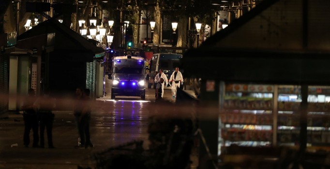 Katalonya'da IŞİD'in asıl amacı bombalı araç saldırısıydı