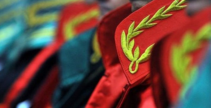 Eski yüksek yargı üyeleri hakim karşısında