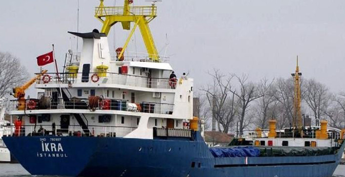 İskenderun Körfezinde yük gemisi batmaya başladı, 10 personel kurtarıldı