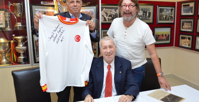 Göztepe Atletico Madrid zaferinin 48'inci yılını kutladı