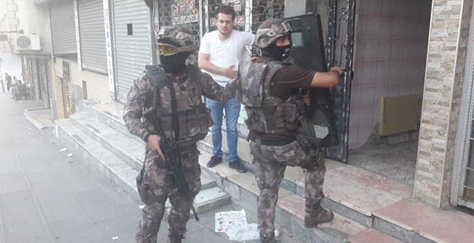 İstanbul'da şafak vakti uyuşturucu operasyonu