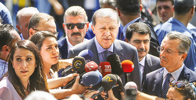 Türkiye’ye düşmanlık yapanlara oy vermeyin