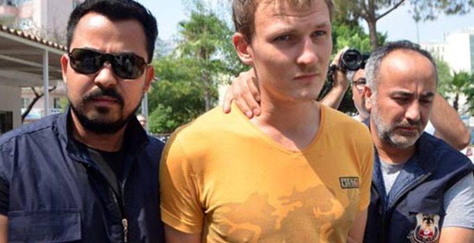 DEAŞ’lı Rus’tan annesine: Açık giyiniyorsun, öldürülmen gerekir