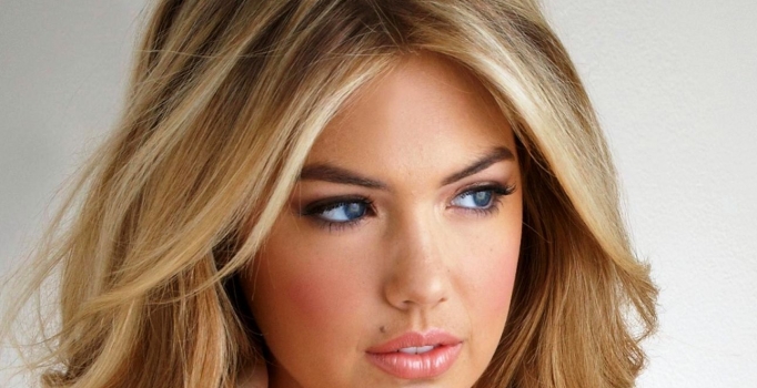 Güvenme güzelliğine bir sivilce yeter 