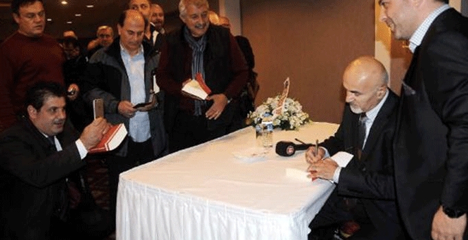 Trabzonspor yönetimi "Şike" kitabının imza gününde