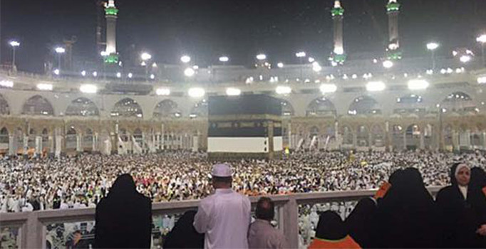 Hacı adayları Arafat yolunda