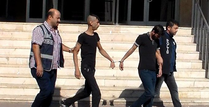 Hırsızları 'saç tıraşı' ele verdi