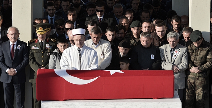 Silvan şehidi komiser yardımcısı Enis Kırımlı Ankara'da toprağa verildi
