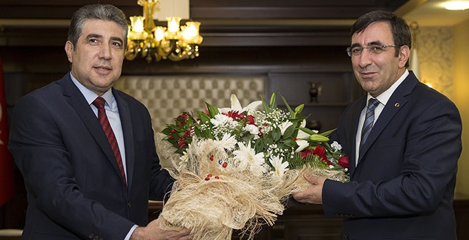 Cevdet Yılmaz, görevi Cüneyd Düzyol'dan devraldı