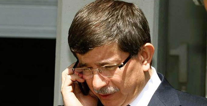 Davutoğlu'ndan Merkel'e Sultanahmet taziyesi telefonu