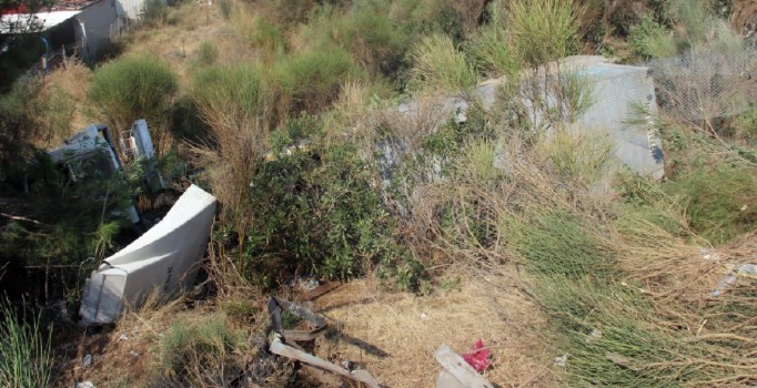 Hatay’da TIR uçuruma düştü: 1 yaralı