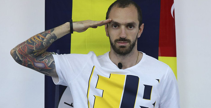 Ramil Guliyev: Eren Bülbül için asker selamı verdim