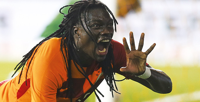 Zokora’dan Gomis’e destek mesajı